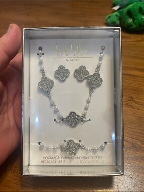 Nicole Miller Silver Sparkle Clover Necklace, bracelet, earrings set